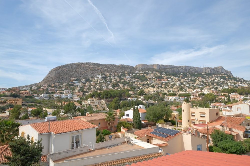 VISTAS A LA MONTAÑA